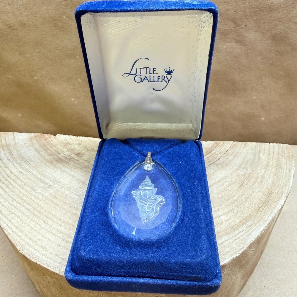 Vintage Hallmark Lead Crystal Frosted Seashell Teardrop Pendant Charm No Chain - Picture 1 of 6
